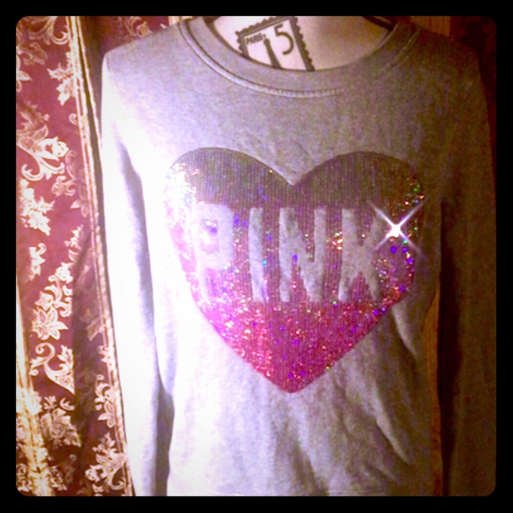 XS - S rare 💗 VS PINK 💗 pull over bling sweater